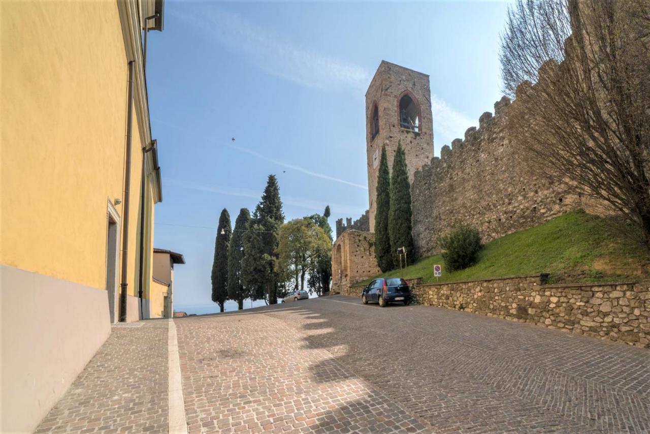 Gardappartamenti Castle Bell Moniga del Garda Εξωτερικό φωτογραφία