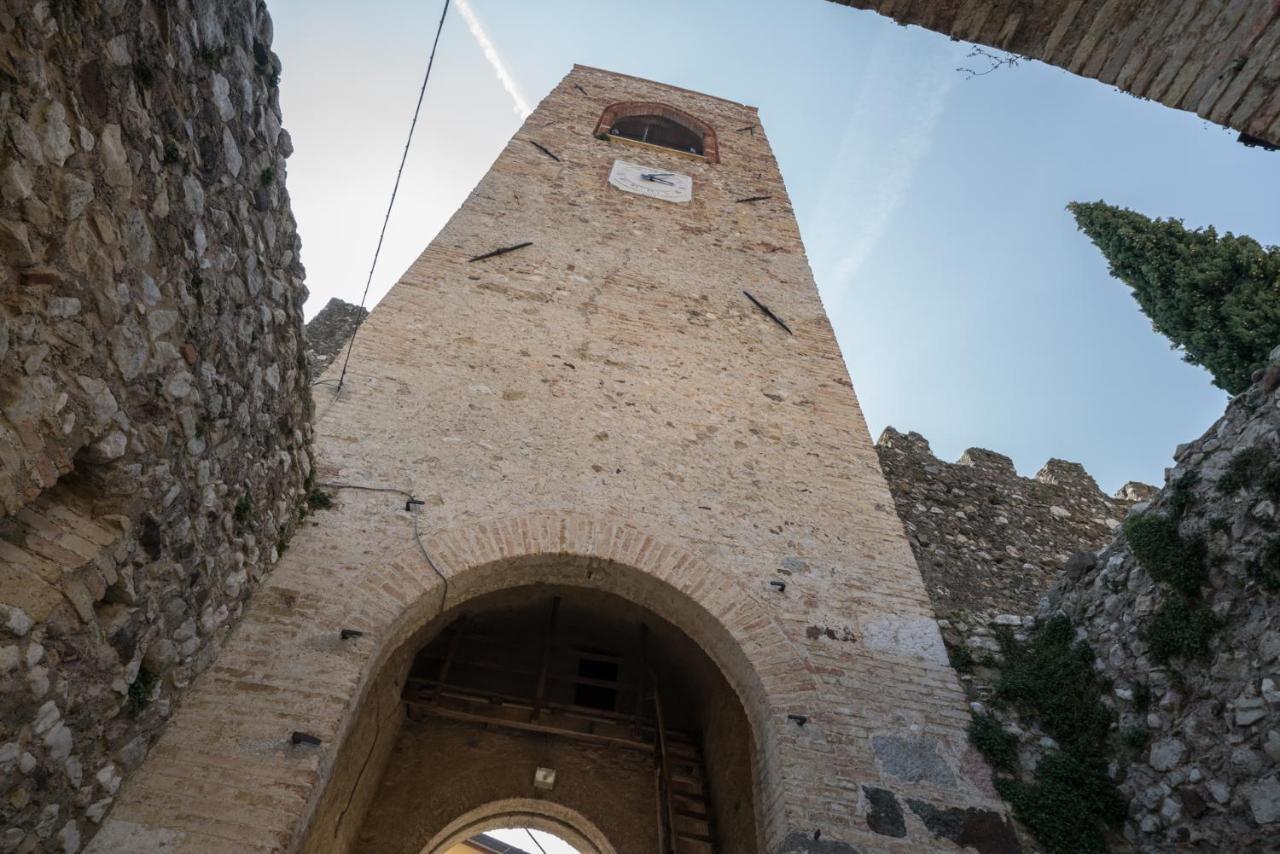 Gardappartamenti Castle Bell Moniga del Garda Εξωτερικό φωτογραφία